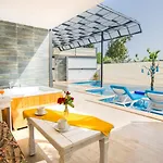 Islamlar Village 2 Bedroom 8421 فيلة *